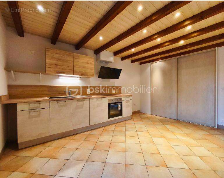 Maison à SAINT-JEOIRE-PRIEURE