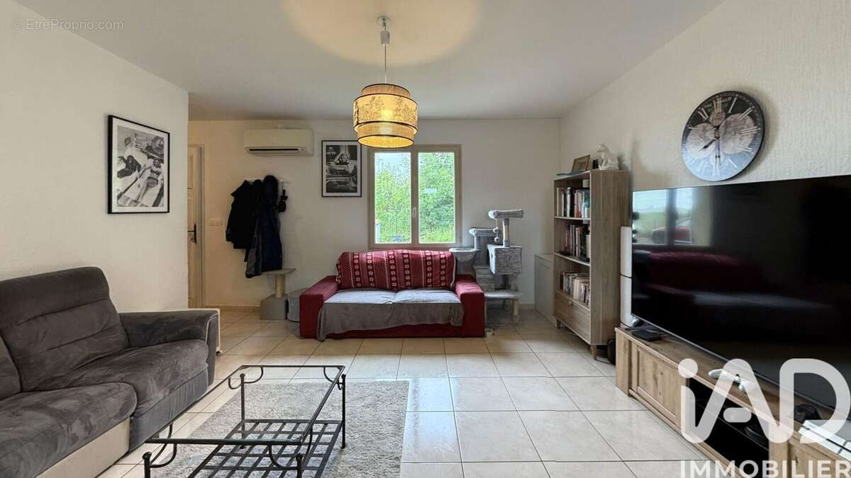 Photo 2 - Maison à SAINT-VALERIEN