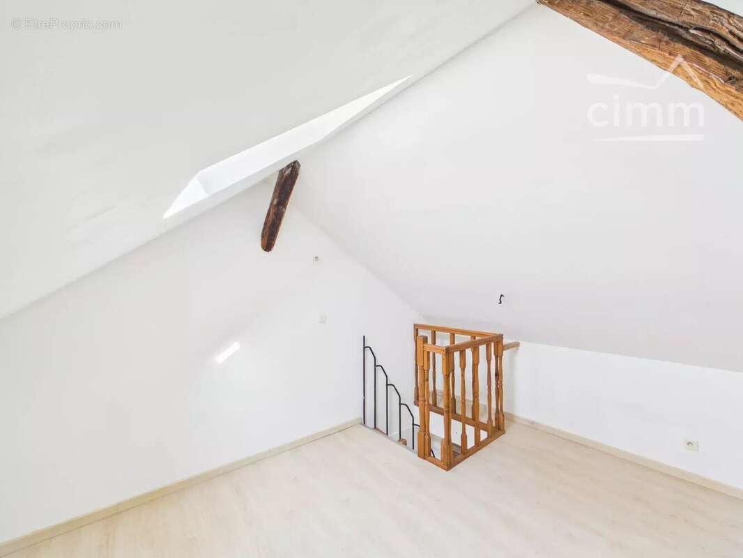 Appartement à SILLANS