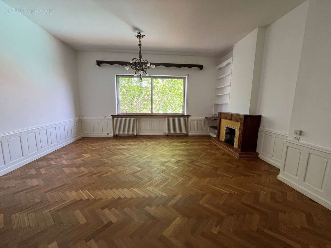 Maison à SAINT-GILLES