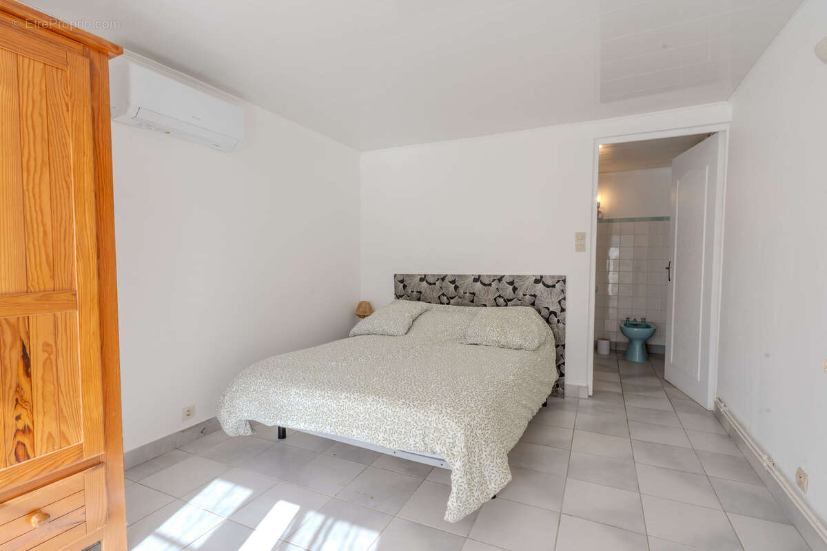 Propriété 5ha   4 maisons   piscine   tennis   idéal gîtes - photo 19