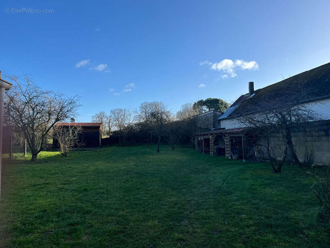 Maison à CORQUILLEROY