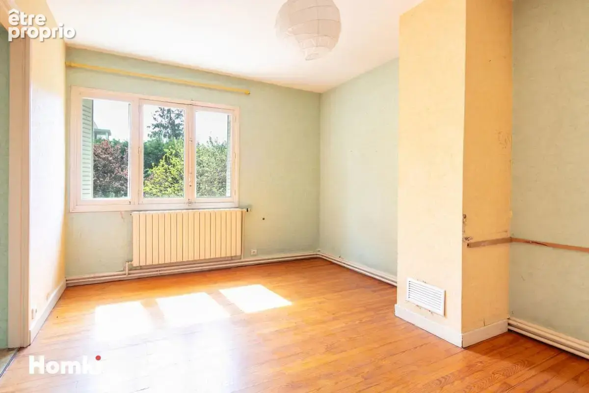 Maison de 226 m² au cœur d’un jardin arboré de 1 500 m² – Fraîcheur, calme et verdure - photo 22