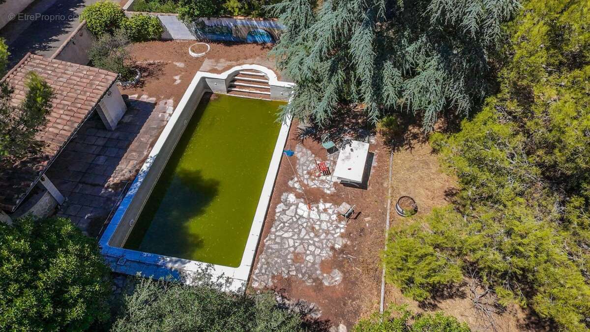 Rare à la vente – Terrain à bâtir avec piscine et poolhouse – Villeneuve-lès-Avignon - photo 4