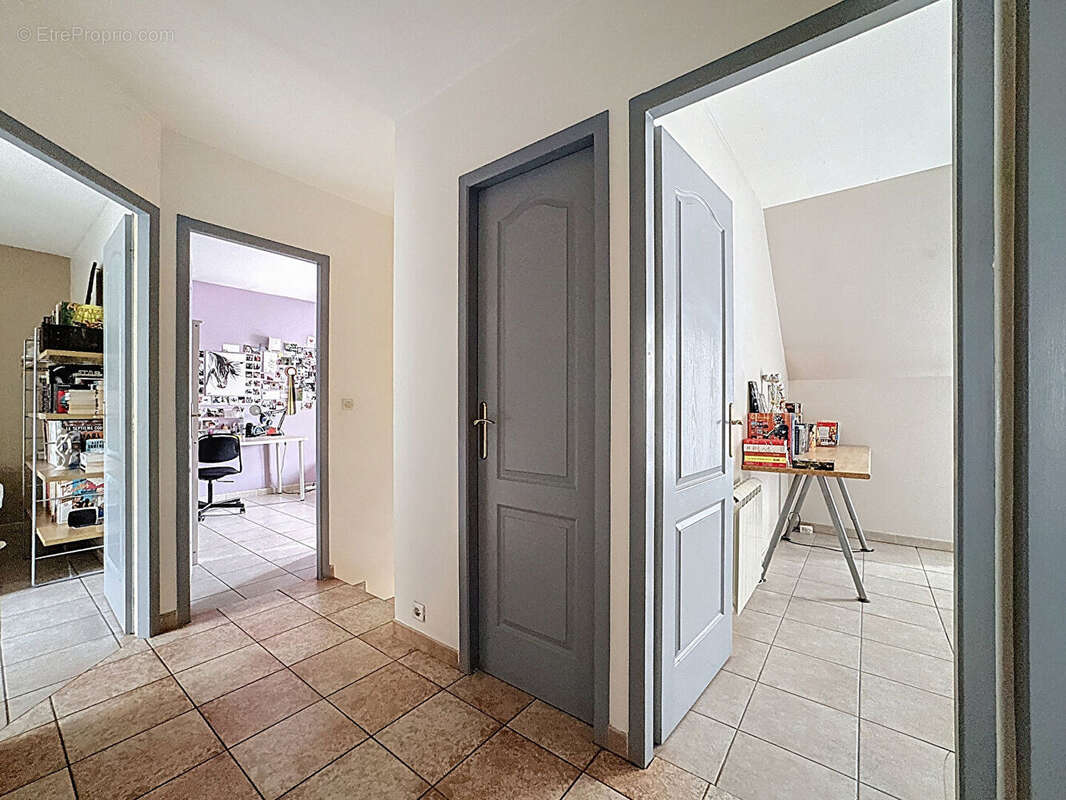 Maison à CHILLY-MAZARIN