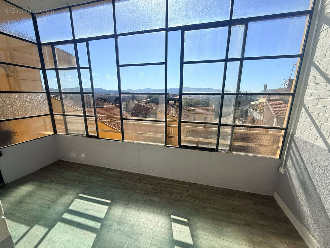 Appartement à FREJUS