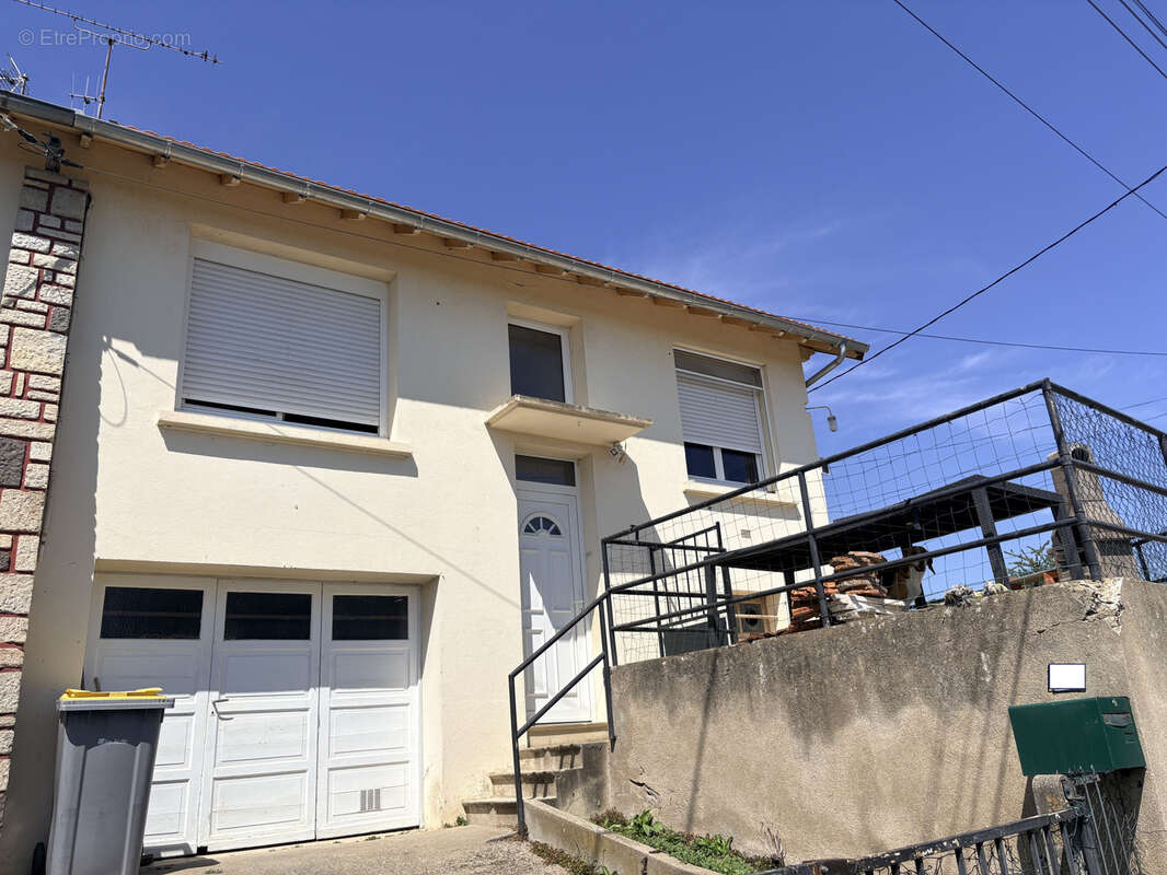 Maison 71 m² à Gannat  - photo 8
