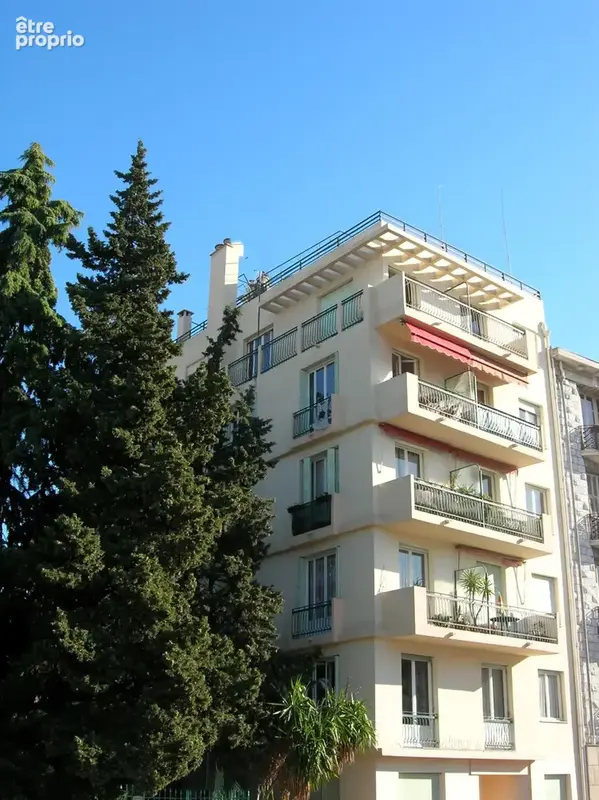Nice chambrun 3p avant dernier etage - photo 12