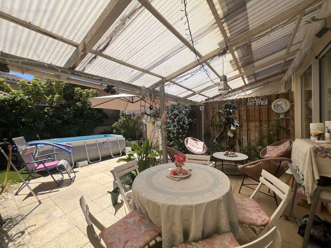 Maison à BORMES-LES-MIMOSAS