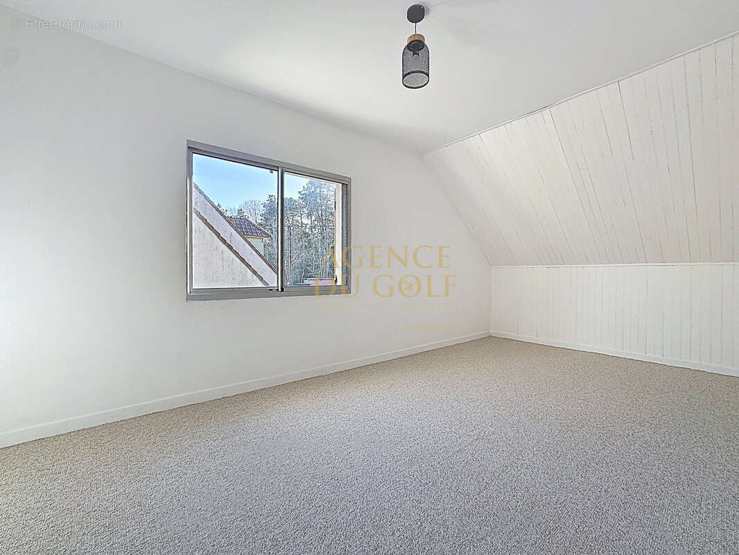 Merlimont secteur residentiel maison de 169m2 avec 5 chambres jardin garage a moins de 5 mns de la plage - photo 10