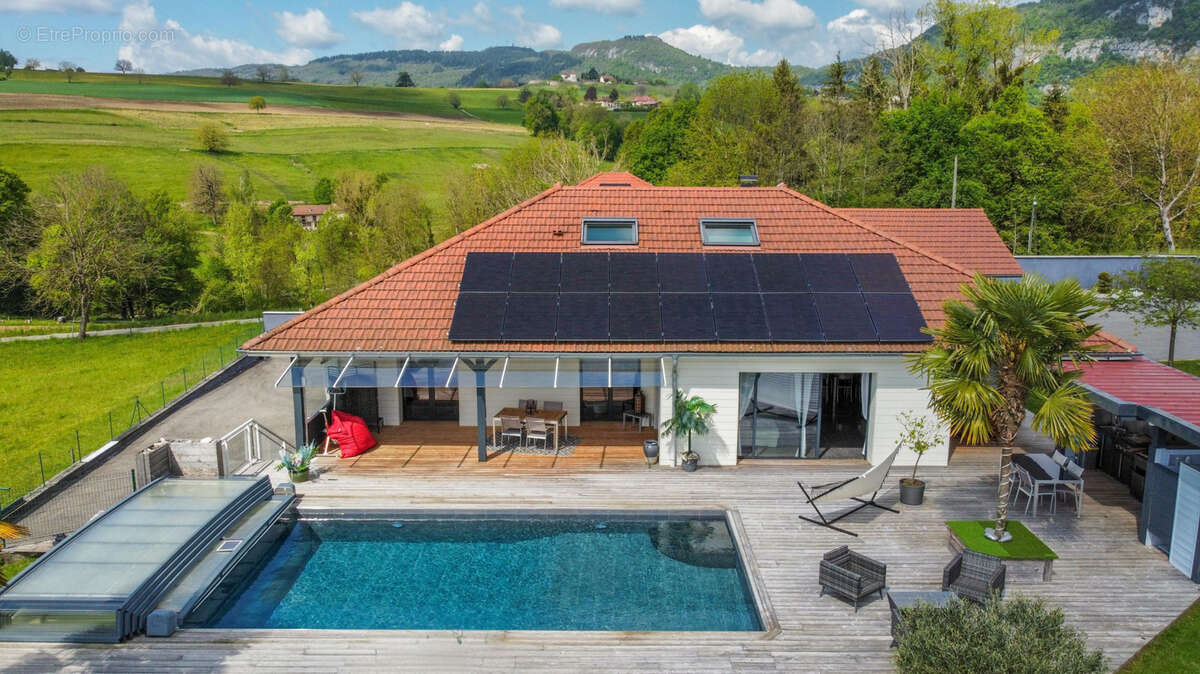 Maison à AIGUEBELETTE-LE-LAC