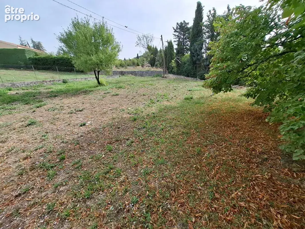 Vente terrain plat constructible 470 m² - photo 2