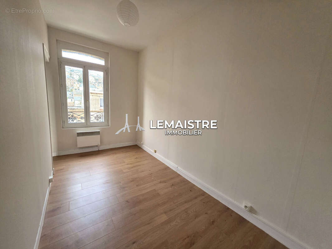 LE HAVRE GRAVILLE - Appartement T2 bis - Bureau - Cave - Chambre de bonne - photo 4