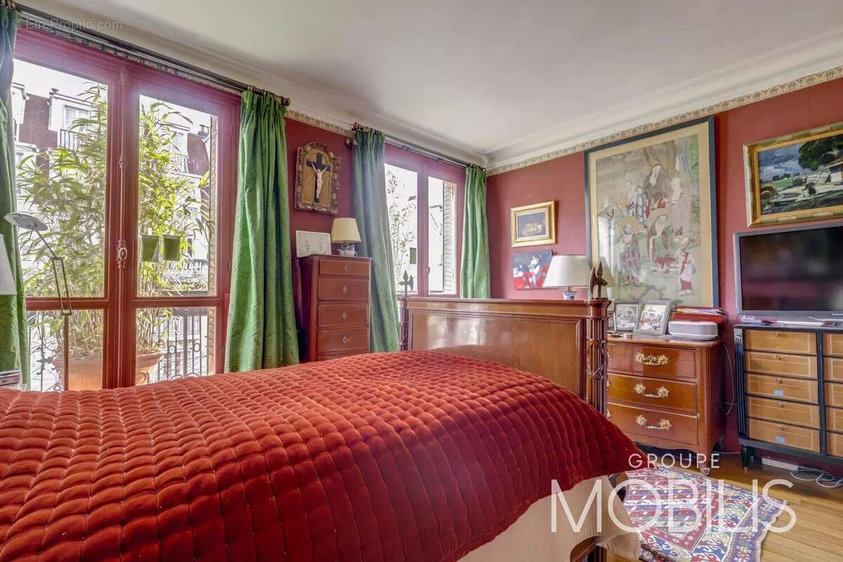 Appartement à PARIS-18E