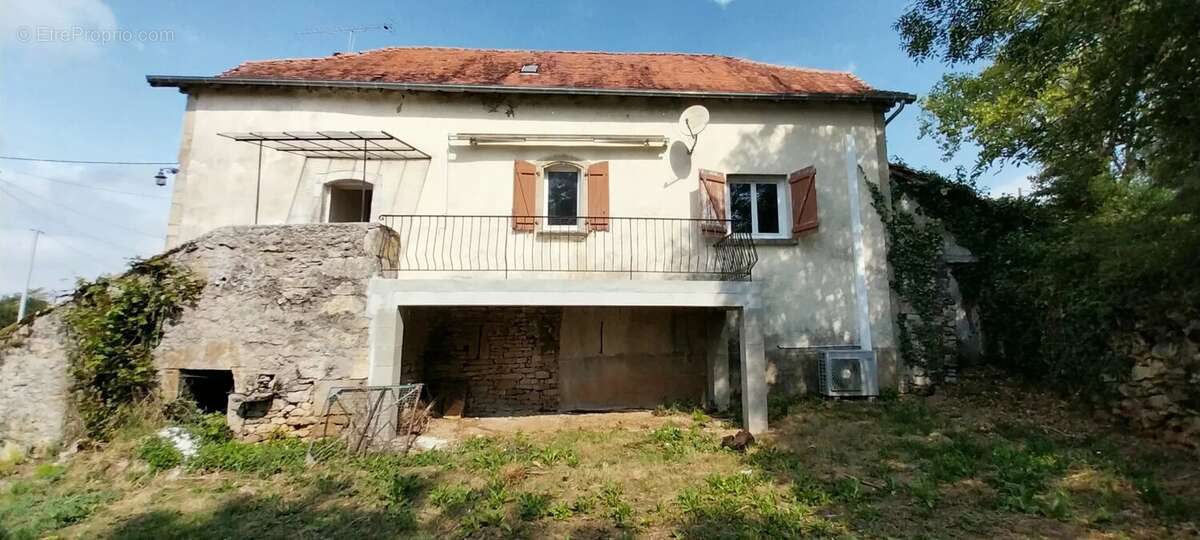 Maison à VAILHOURLES