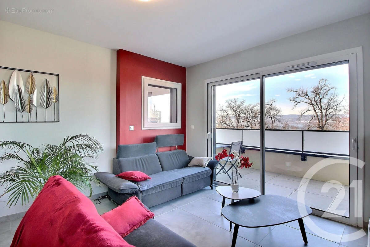 Appartement à ANTHY-SUR-LEMAN