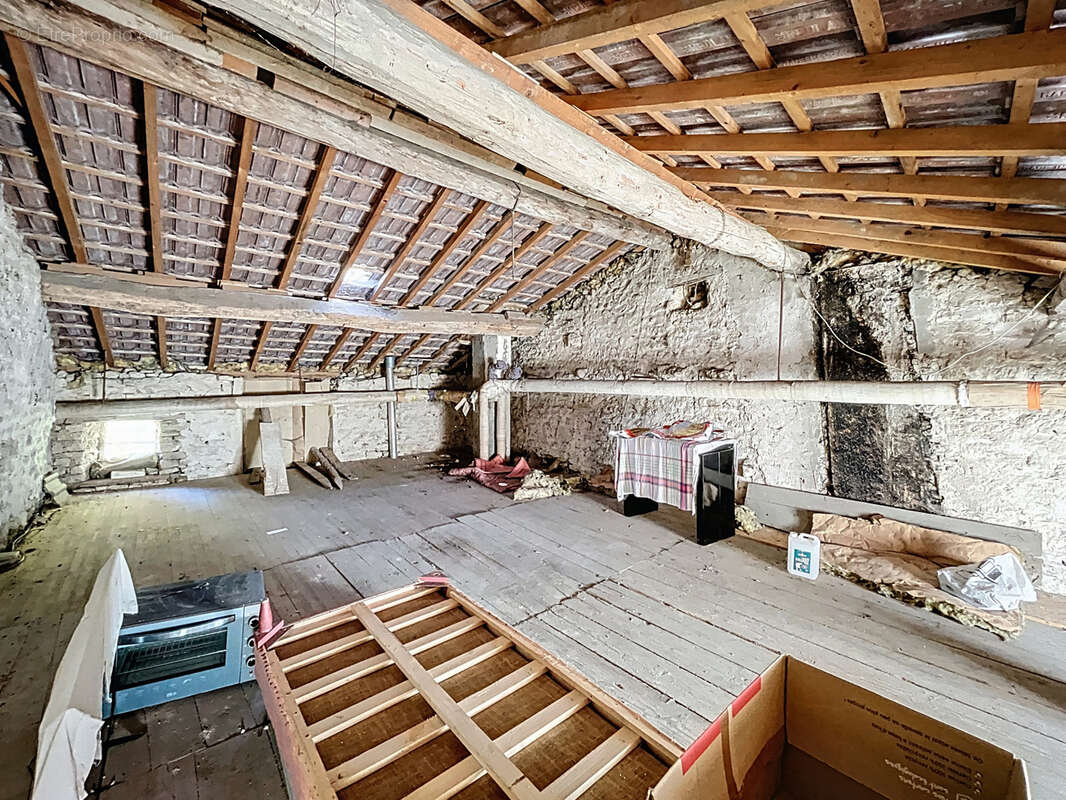 Maison à MONTIERS-SUR-SAULX