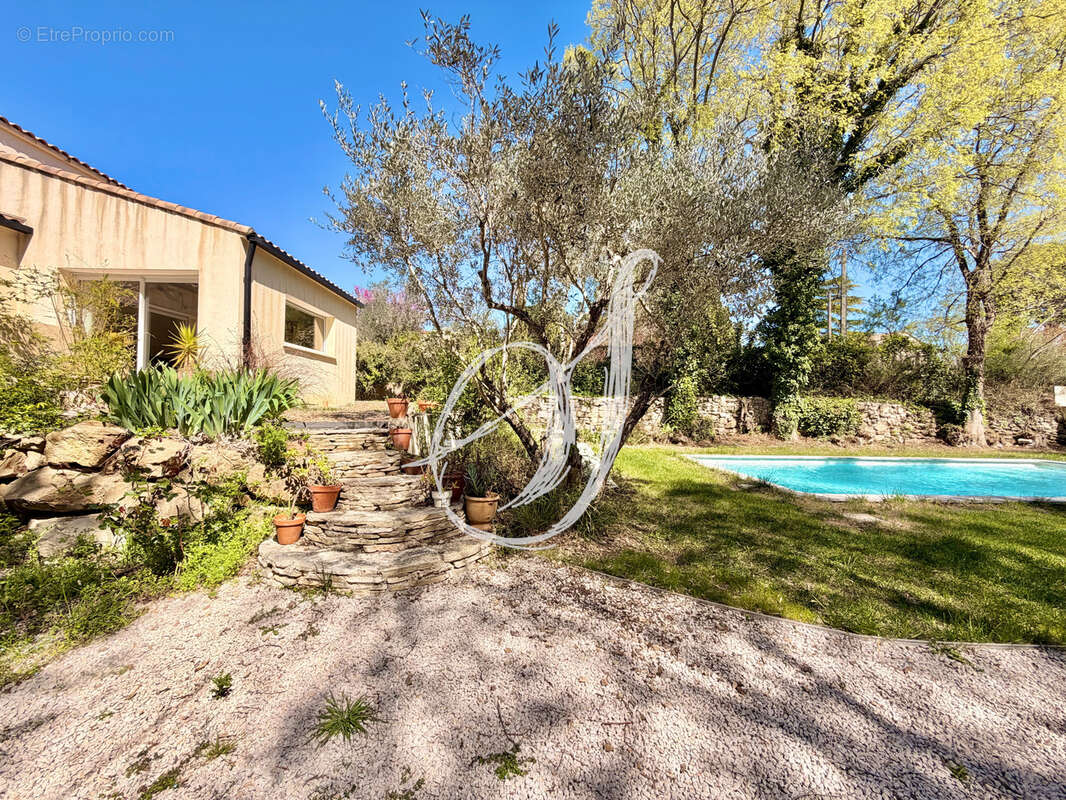 Maison à COURNONTERRAL