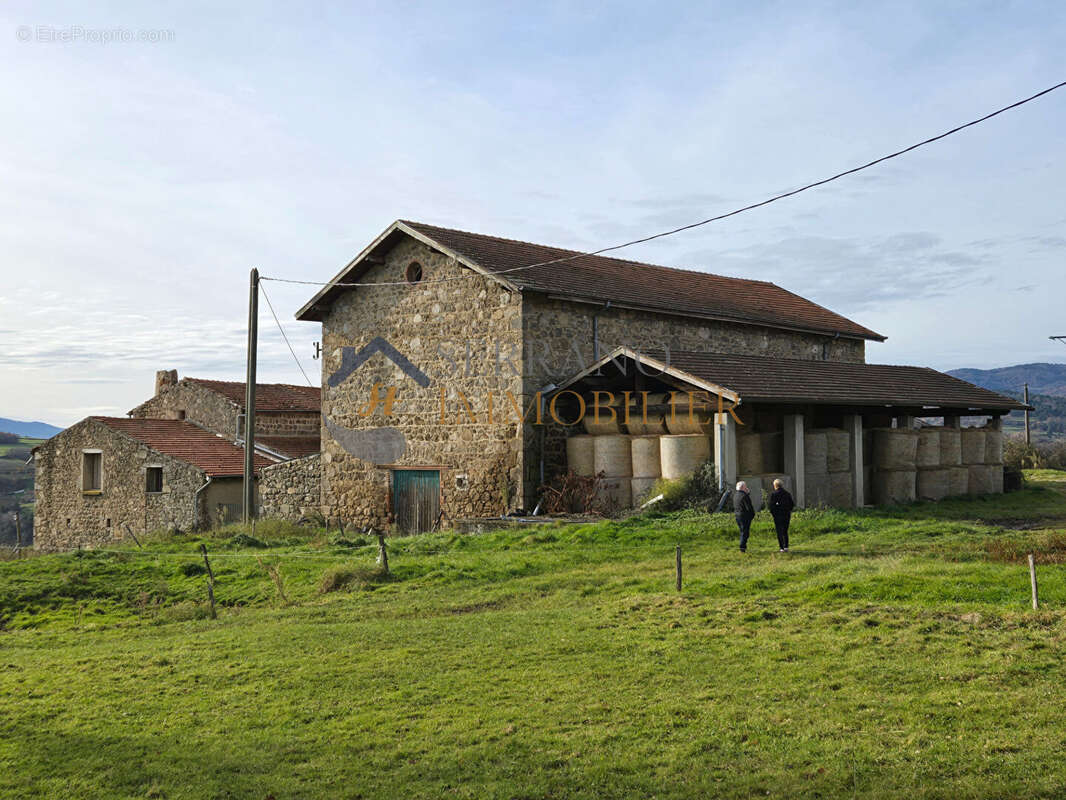 Maison à SAINT-VICTOR