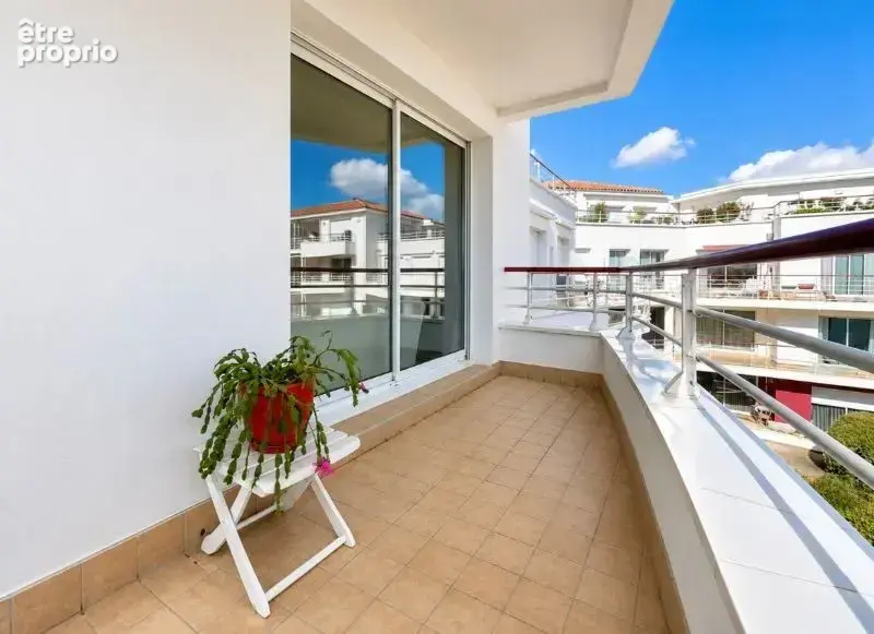 Appartement 90 m² à Royan  - photo 2