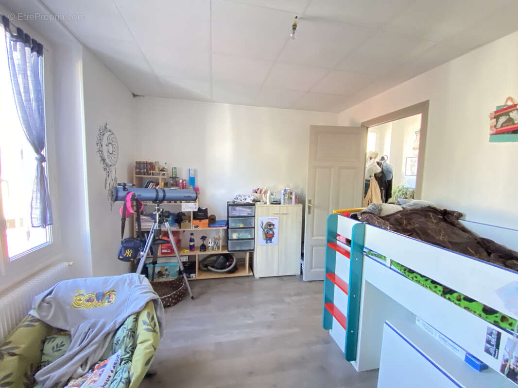 Appartement à COGNIN