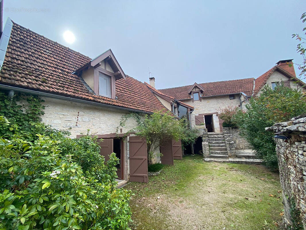 Maison à SAUJAC