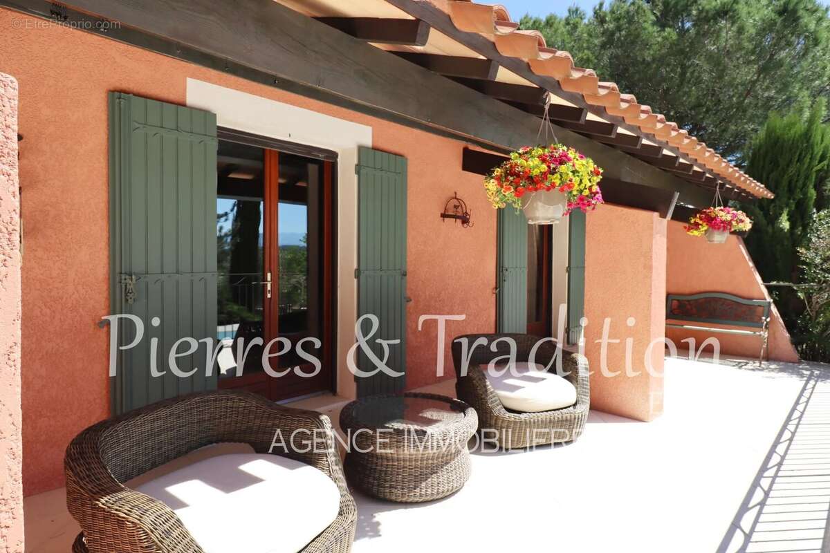 Maison à SAINT-SATURNIN-LES-APT