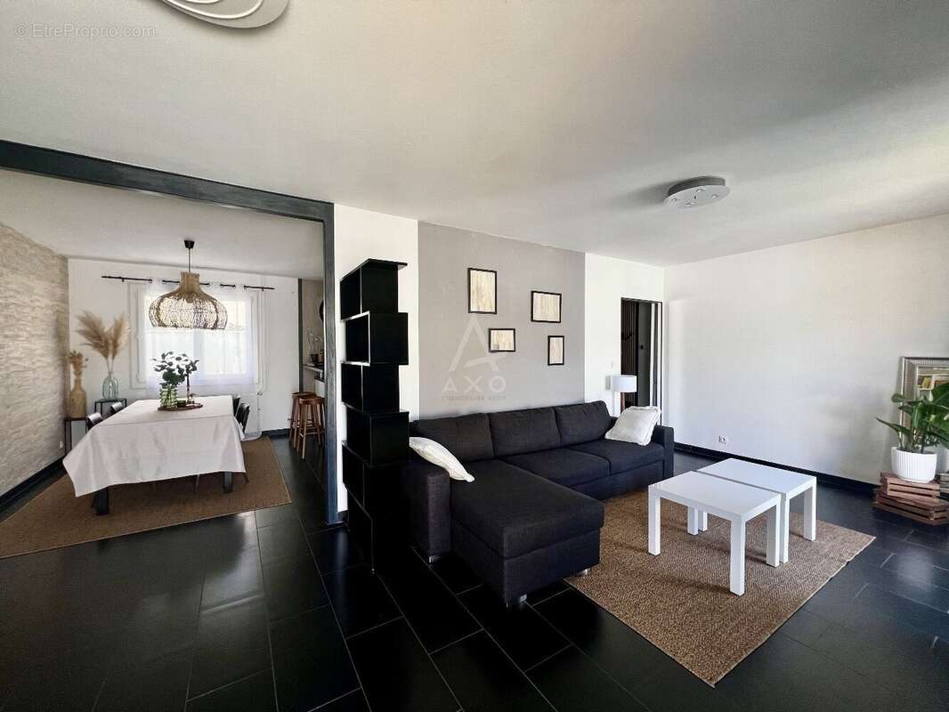 Maison à QUINSAC