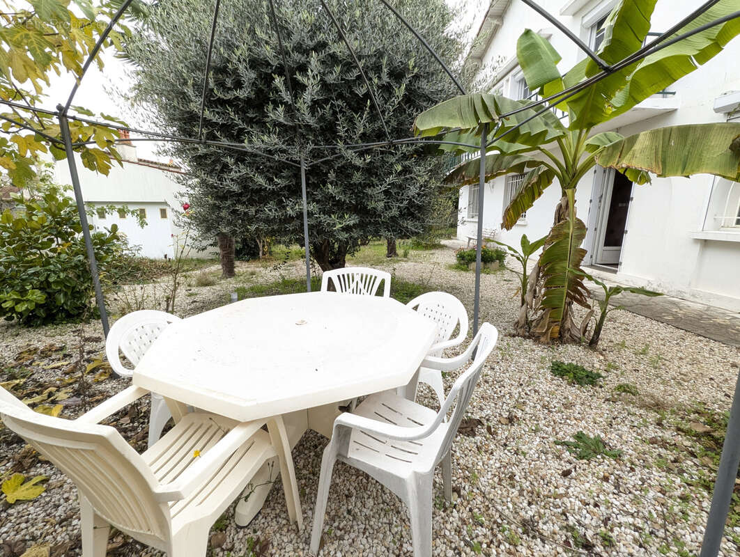 Appartement à SAINTES