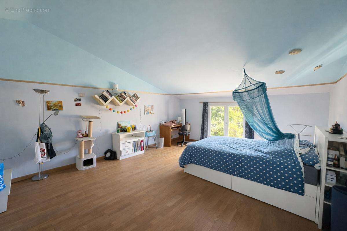 Maison 175 m² à Cucuron  - photo 13