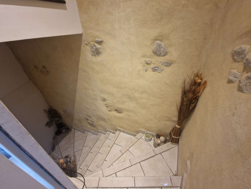 Maison de village en très bon état - photo 10