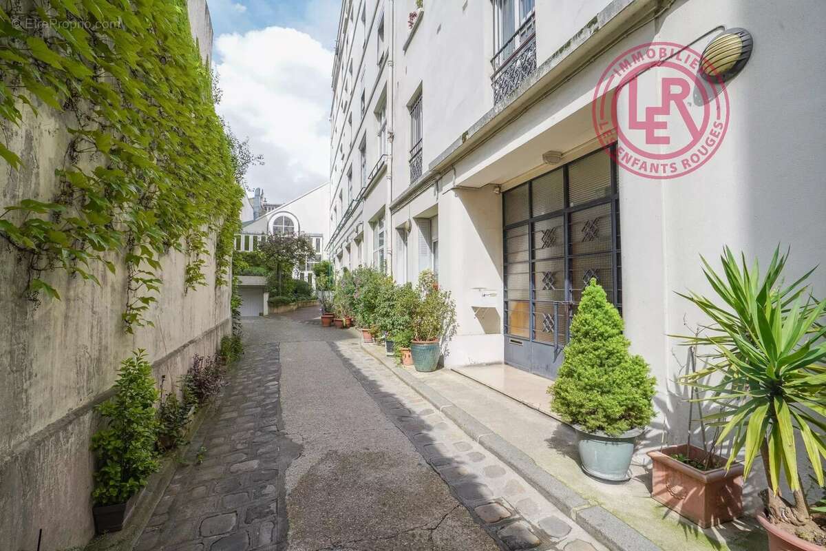 Appartement à PARIS-10E