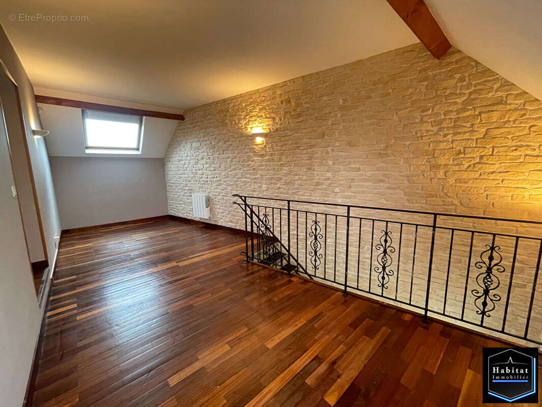 Maison à NANTEUIL-LE-HAUDOUIN