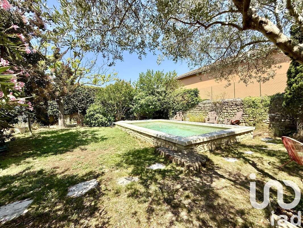 Photo 2 - Maison à SAINTE-CECILE-LES-VIGNES