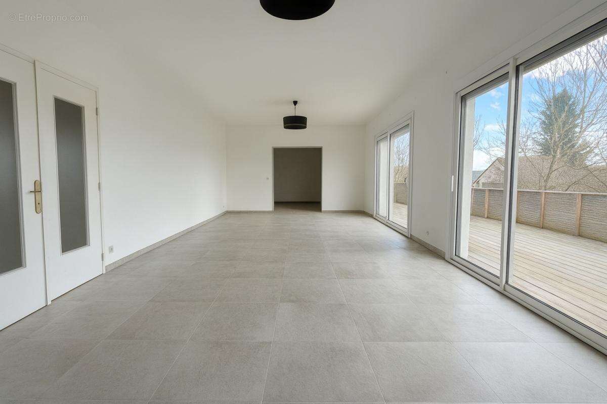 Maison à CHATELLERAULT