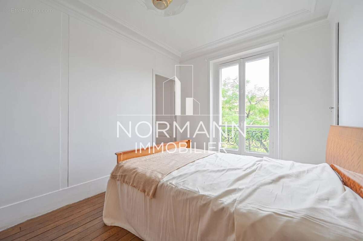 Appartement à PARIS-14E
