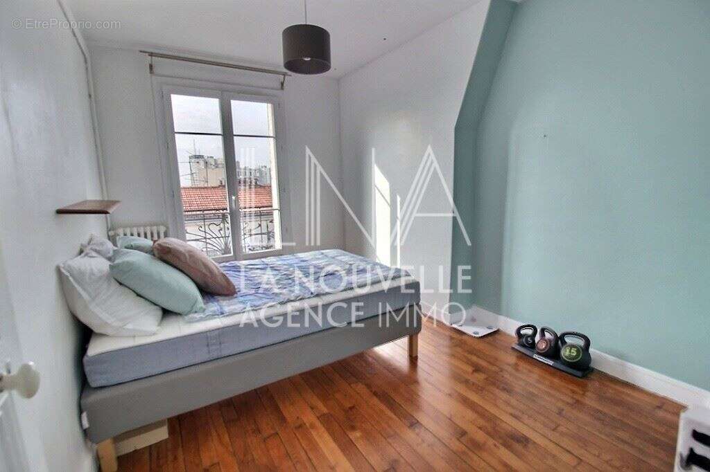 Appartement à LES LILAS