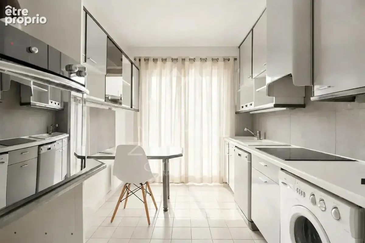 Nice Fabron – Bel appartement 5 pièces de 125 m² avec vue panoramique mer et terrasse de 53 m² - photo 11