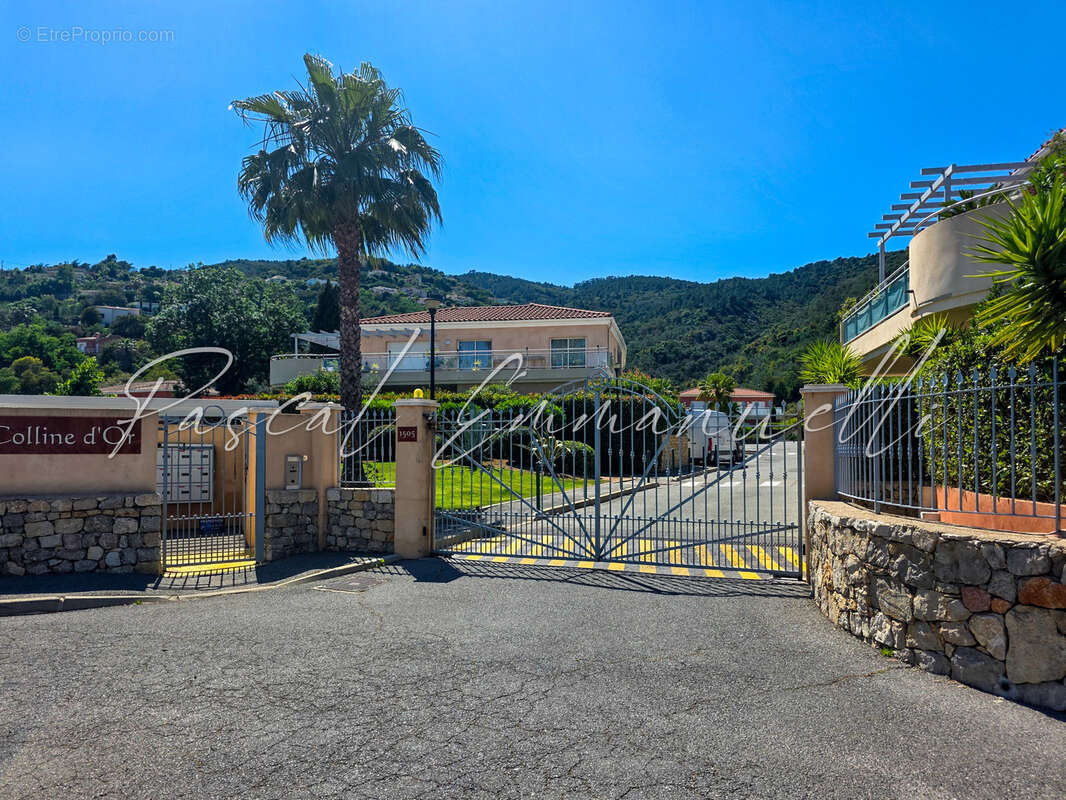 Appartement à MANDELIEU-LA-NAPOULE