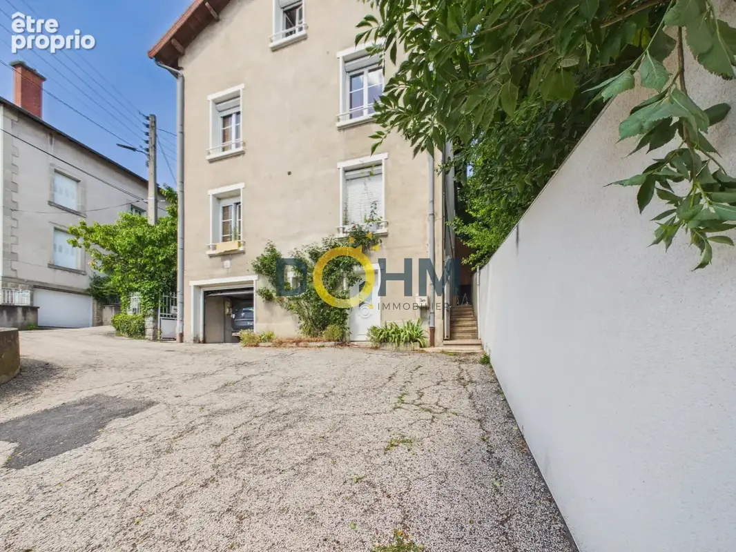 LE PUY EN VELAY ! Maison 2 logements 199m2 avec jardin et garage - photo 2
