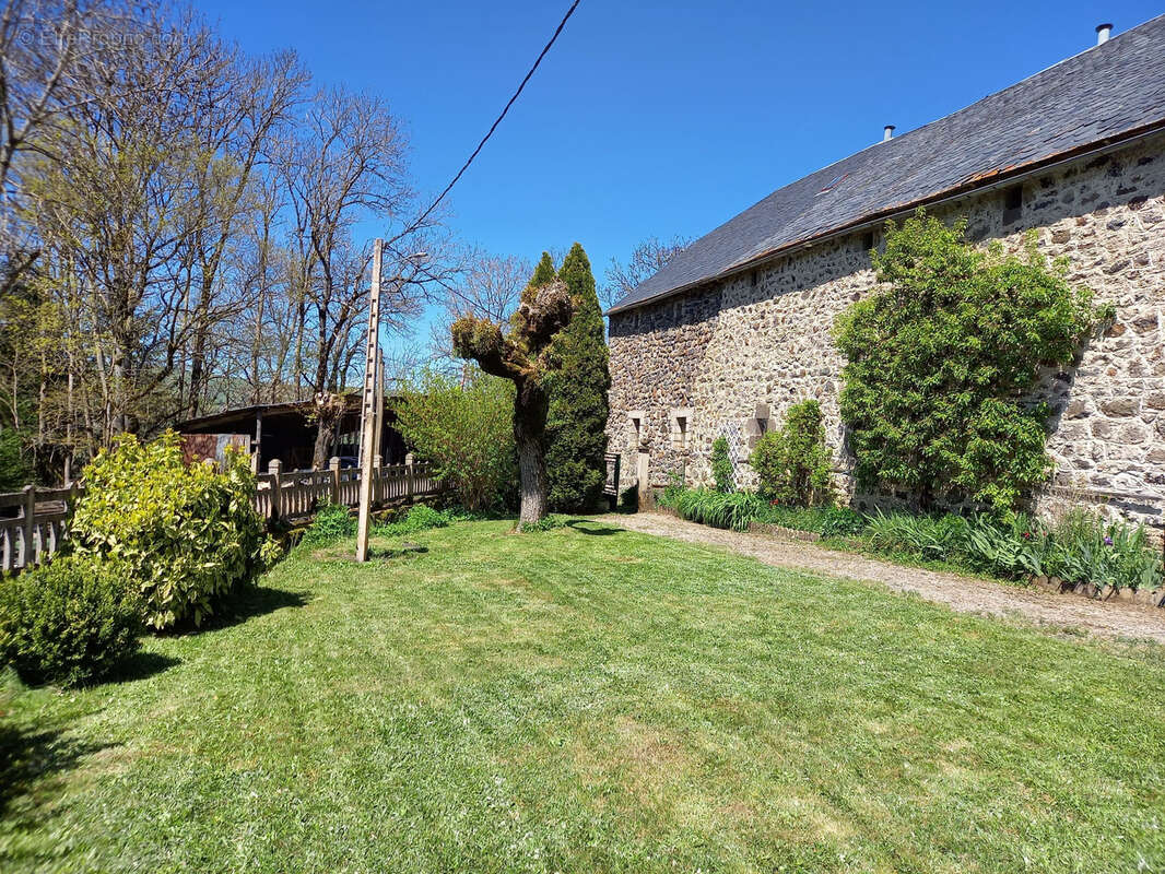 Maison à SAINT-SATURNIN