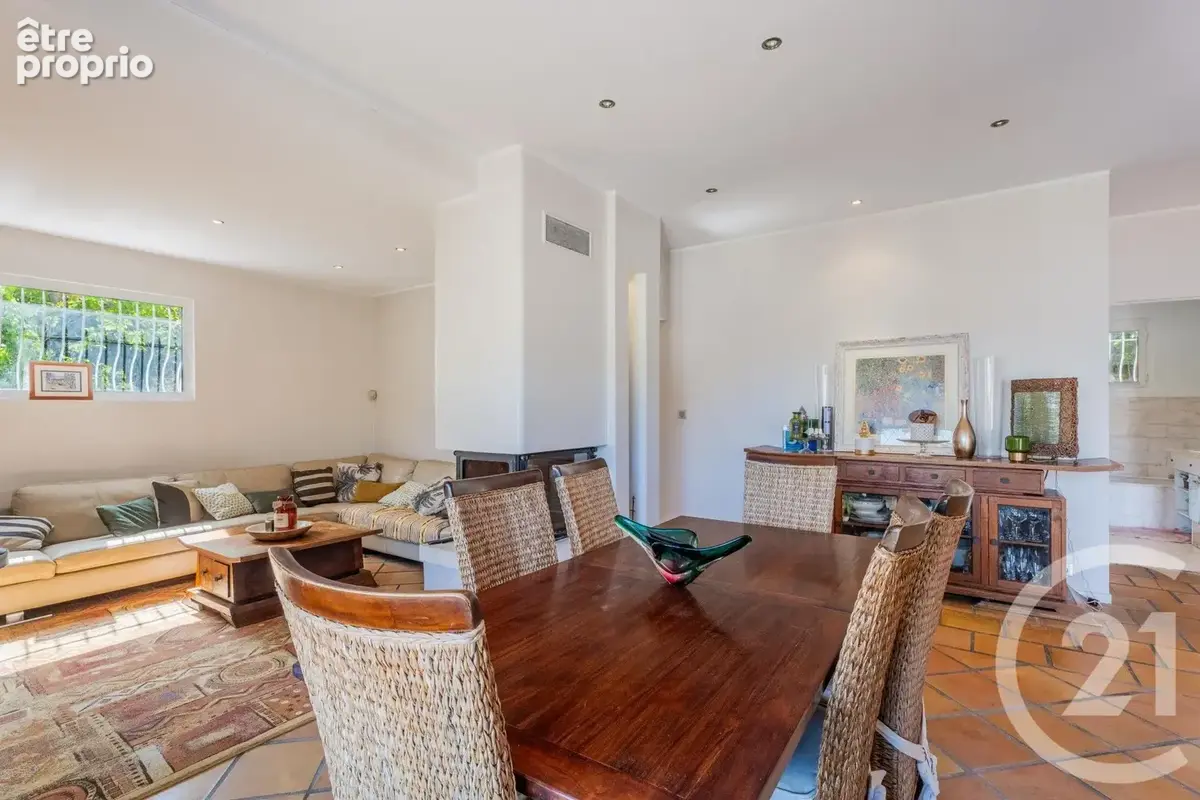 Maison 5 pièces 121 m² à vendre à Nice (06000) - photo 4