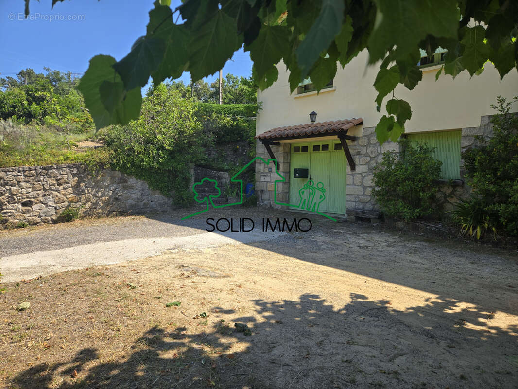 Maison à LARGENTIERE