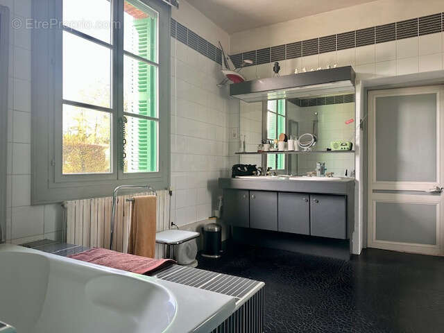 Maison à NEUFCHATEL-EN-BRAY