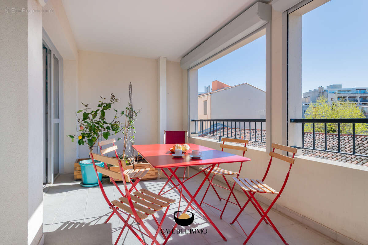 Appartement à MARSEILLE-5E