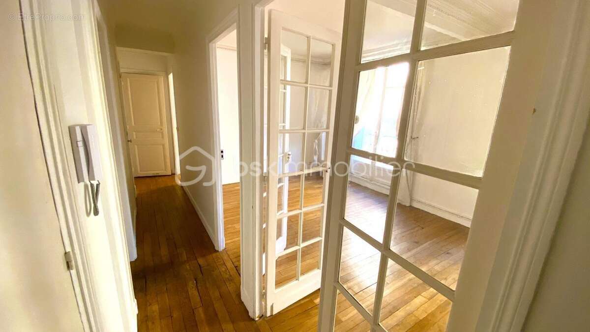 Appartement à PARIS-15E