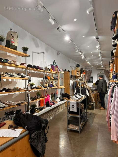 Commerce à SANARY-SUR-MER