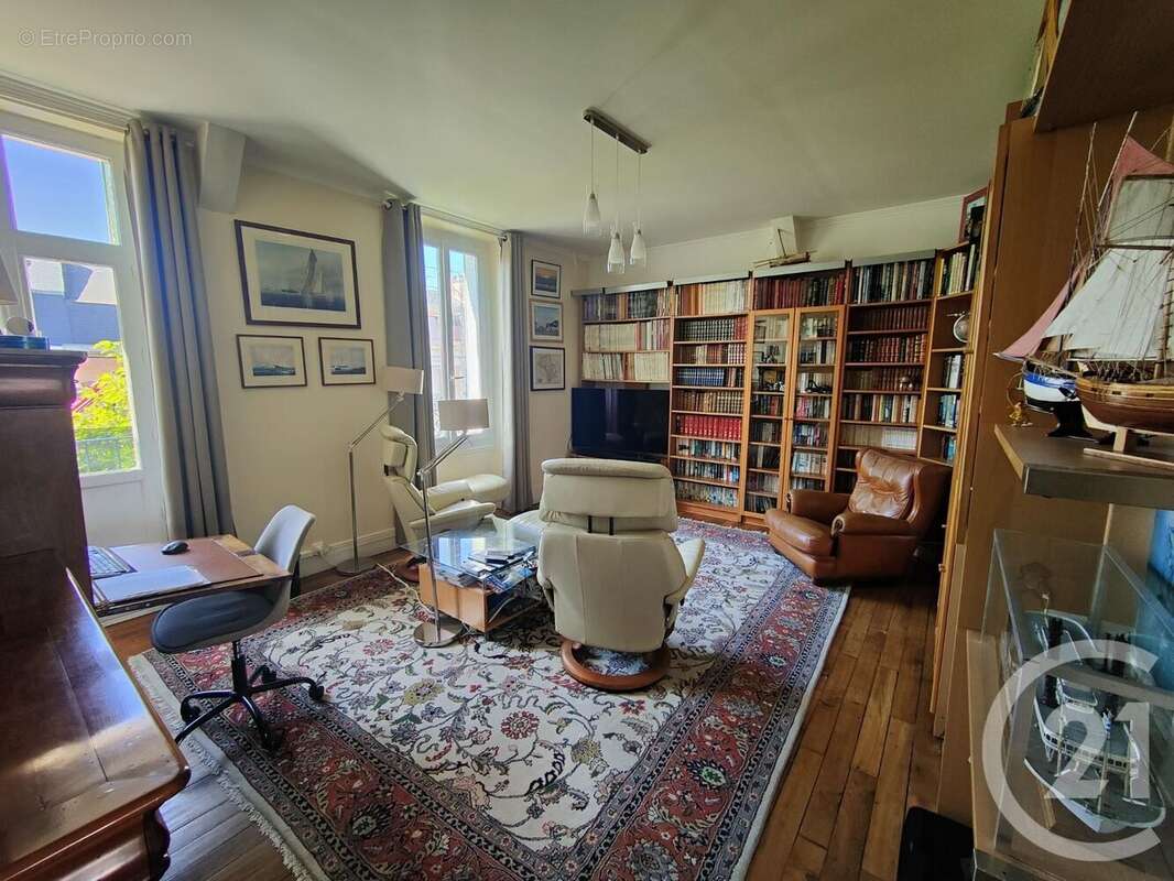 Maison à COSNE-COURS-SUR-LOIRE