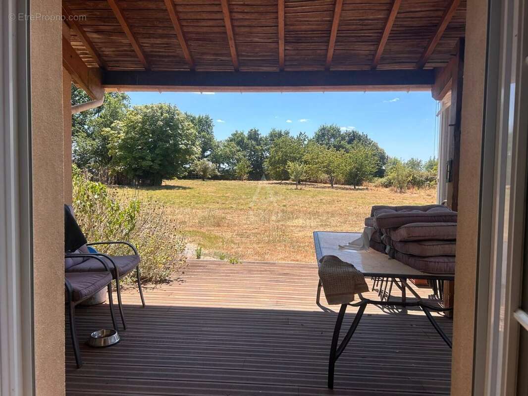 Maison sous sol, dépenance et grand terrain. - photo 9