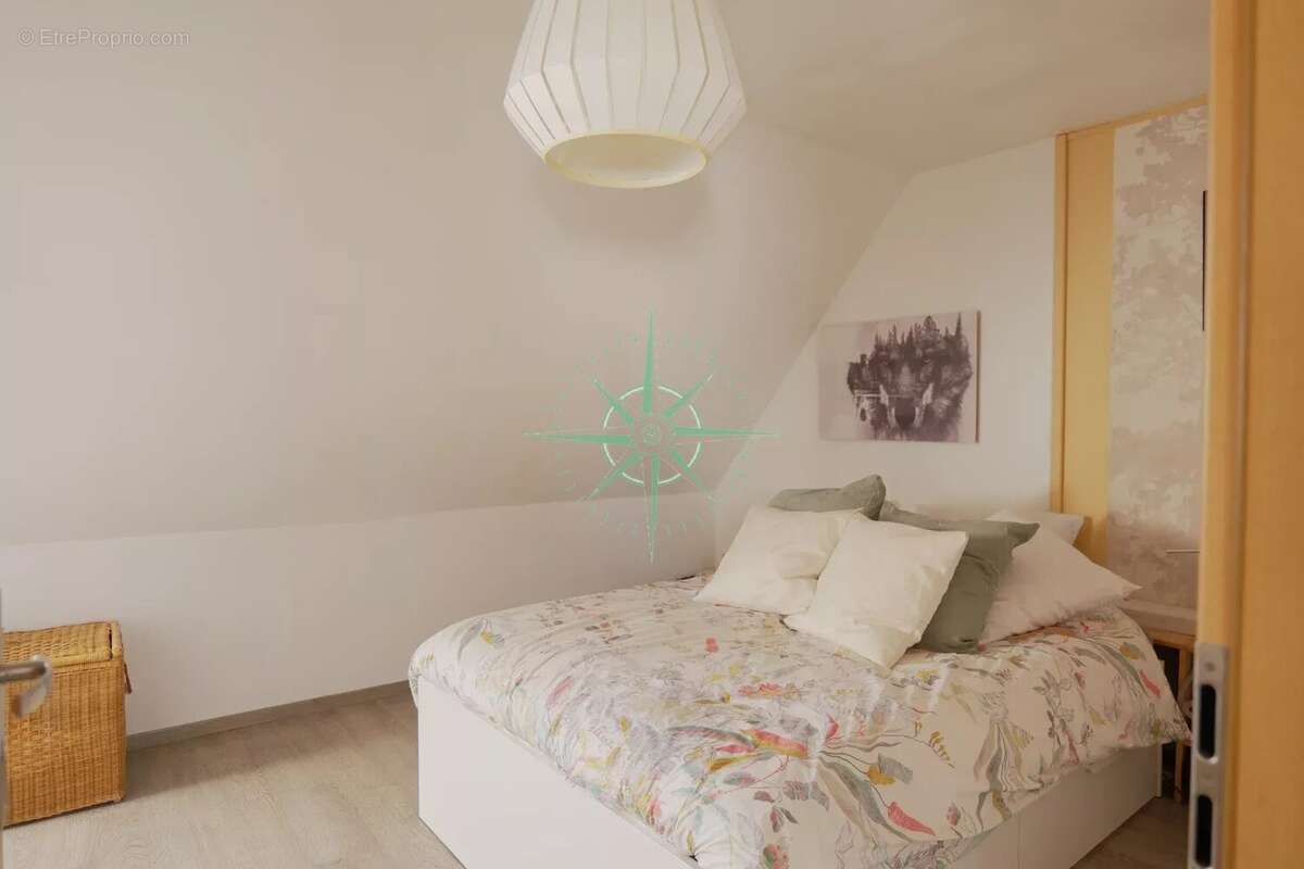 À VENDRE – Superbe duplex lumineux avec terrasse – Dernier étage – Garage + 3 parkings - photo 8